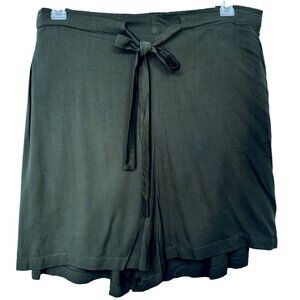 Avenue Women's Kenley Pull-On Front Tie Shorts Flowy Olive Green Size 30/32